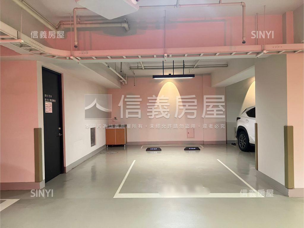 忠順二高樓綠景三房車位房屋室內格局與周邊環境