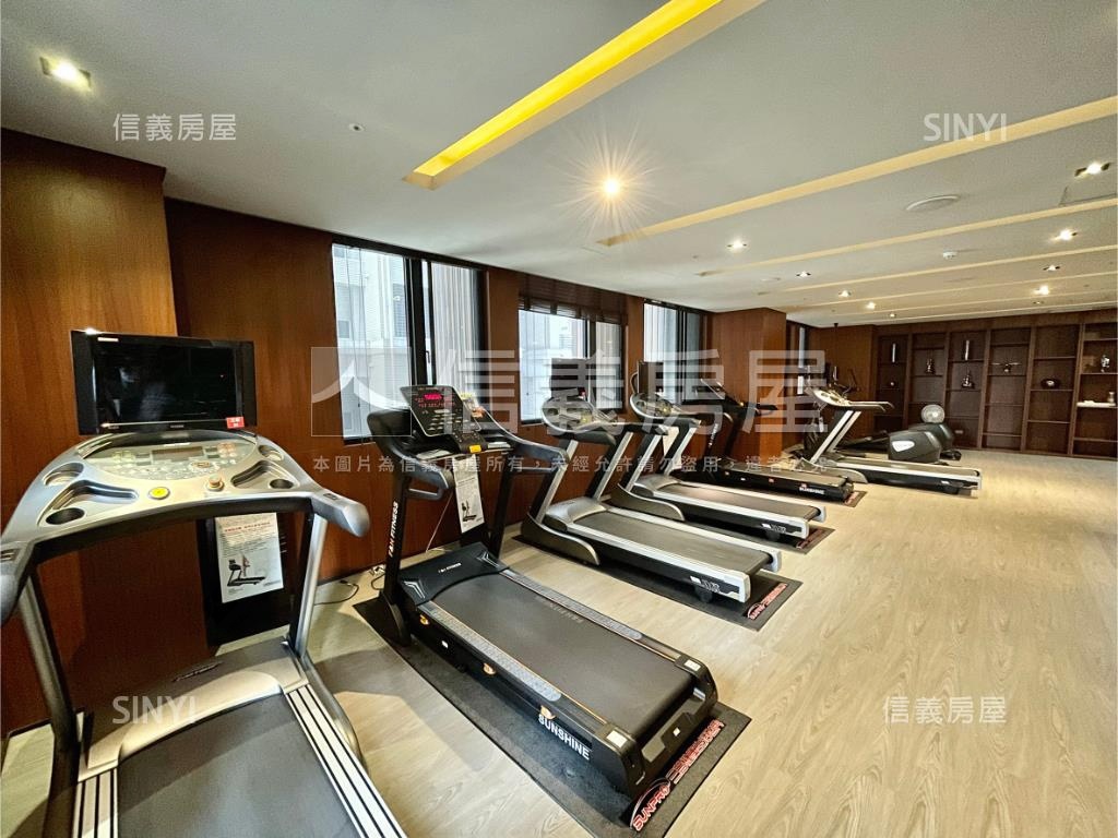 專任縣三高樓小資兩房房屋室內格局與周邊環境