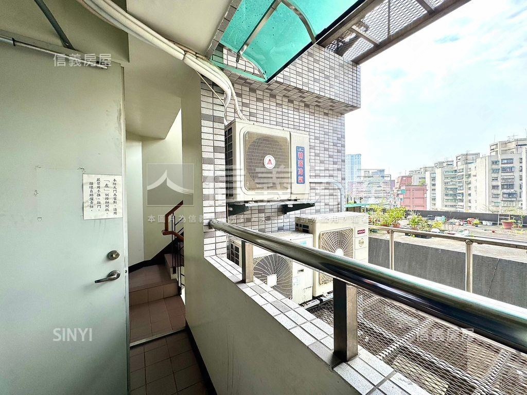 面１０１國際世貿低總商辦房屋室內格局與周邊環境