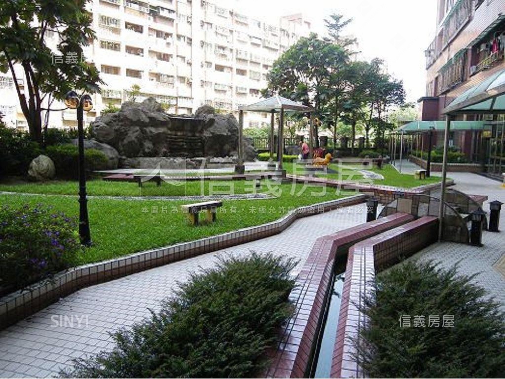 溫馨兩房大空間房屋室內格局與周邊環境
