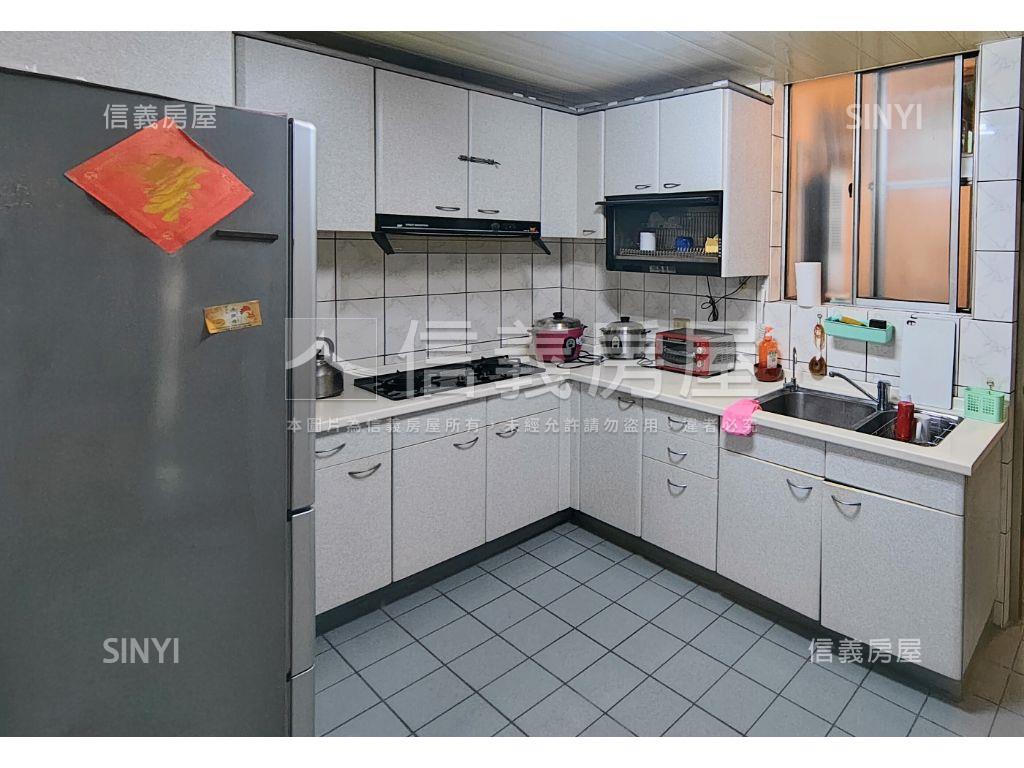 忠孝敦化方正名宅房屋室內格局與周邊環境