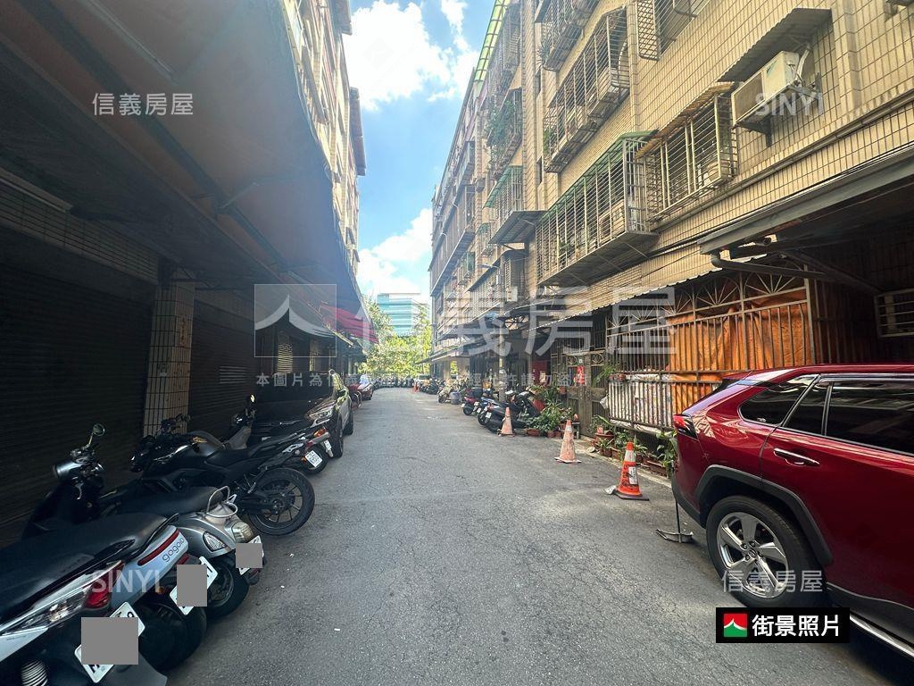 民權路好大空間很想賣房屋室內格局與周邊環境