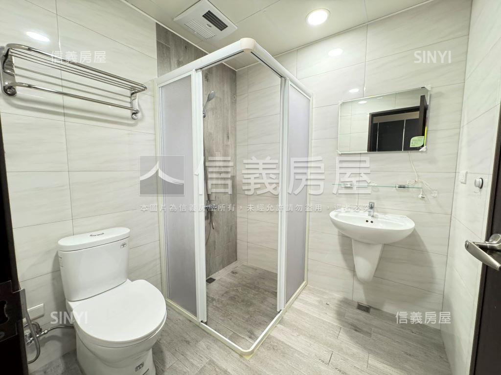 近榮總收租套金店面房屋室內格局與周邊環境