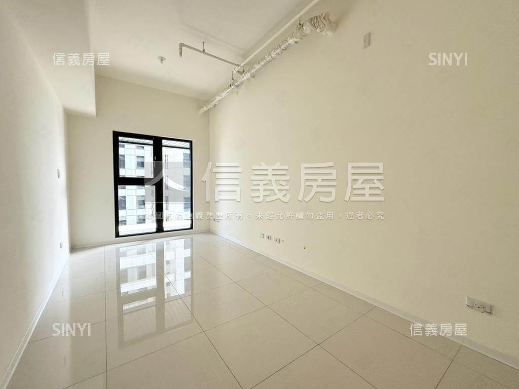 市政１號院高樓二房平車房屋室內格局與周邊環境