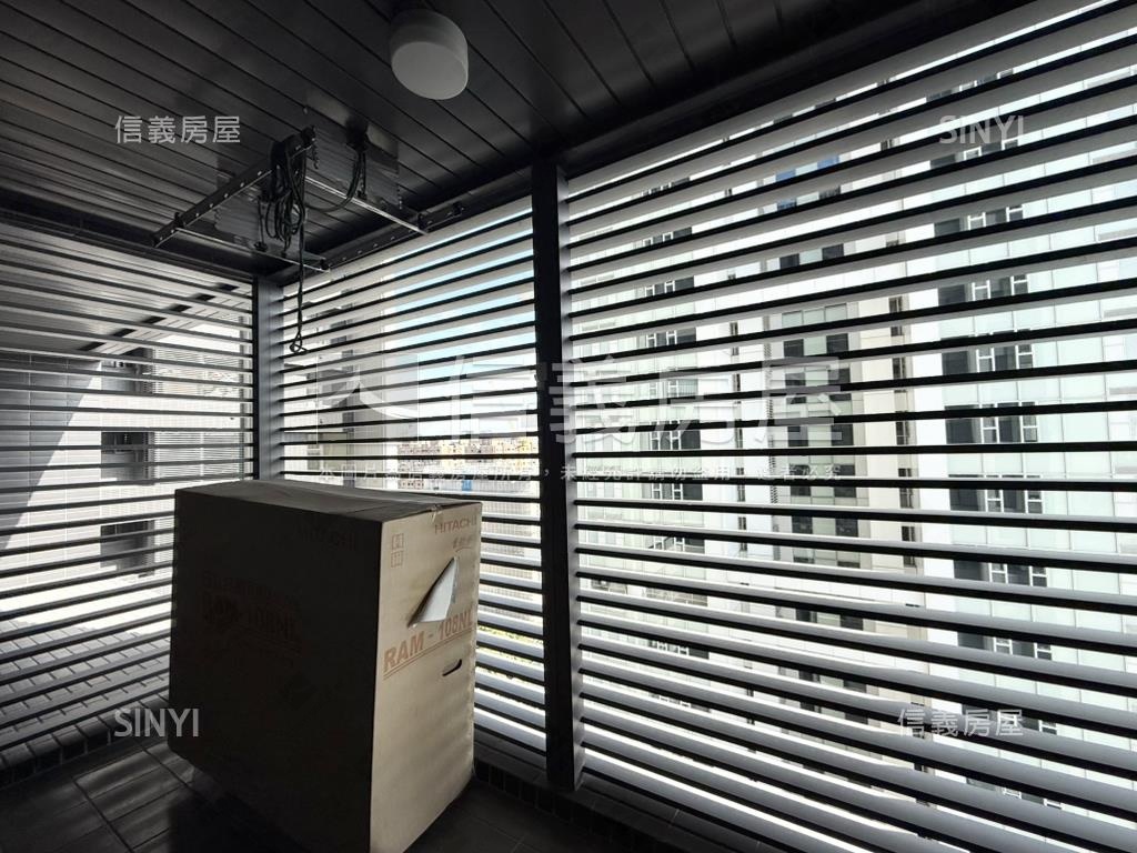 市政１號院高樓二房平車房屋室內格局與周邊環境