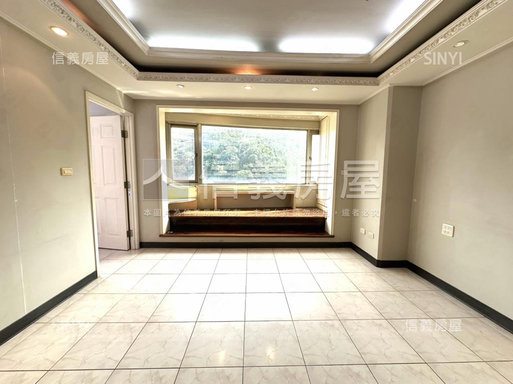 啟示山景次高樓三房車位房屋室內格局與周邊環境