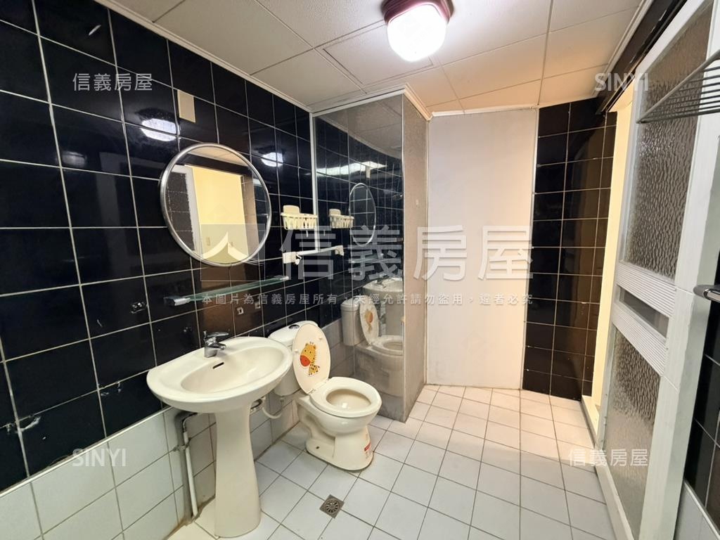 河畔景觀公園旁四房平車房屋室內格局與周邊環境