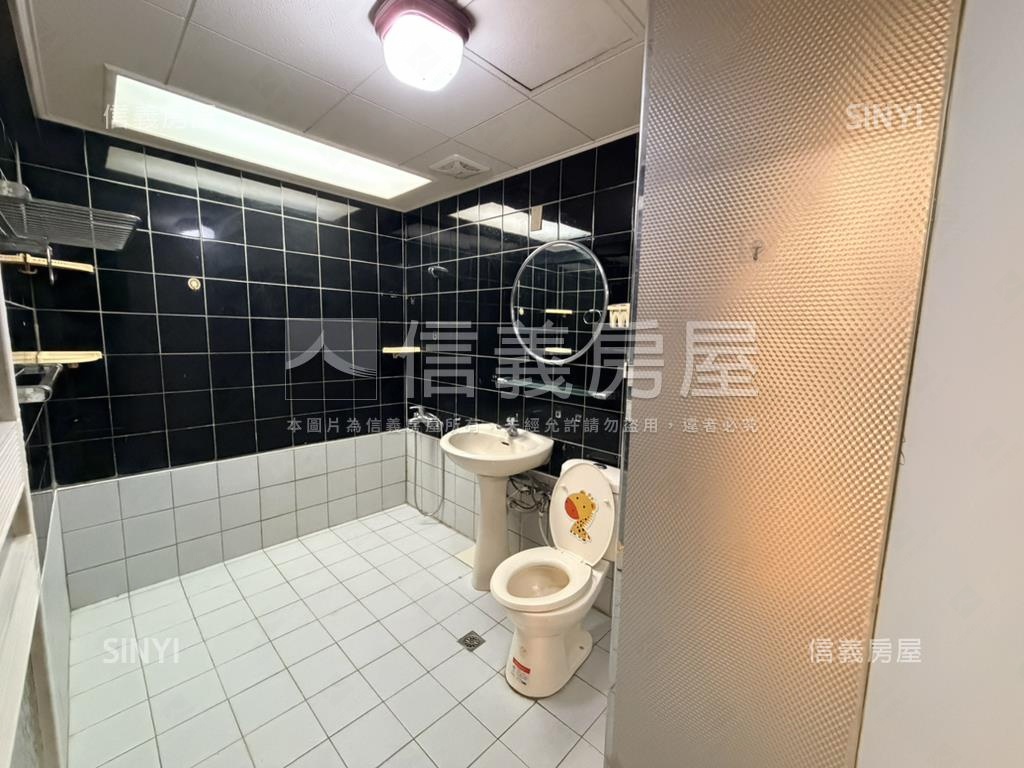 河畔景觀公園旁四房平車房屋室內格局與周邊環境