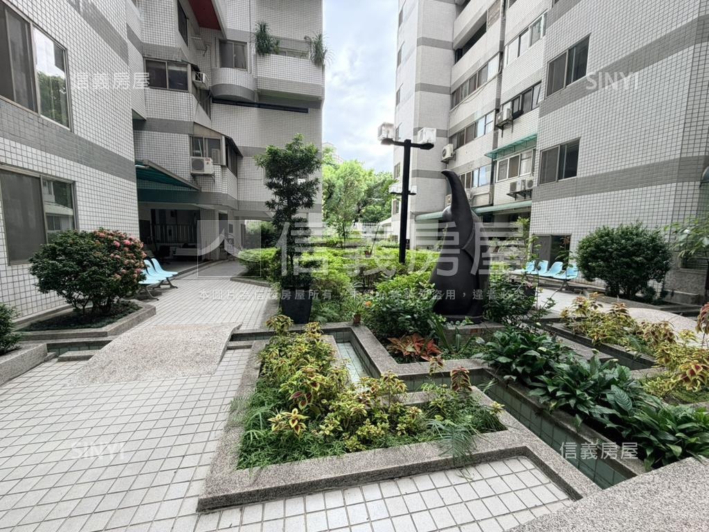 河畔景觀公園旁四房平車房屋室內格局與周邊環境