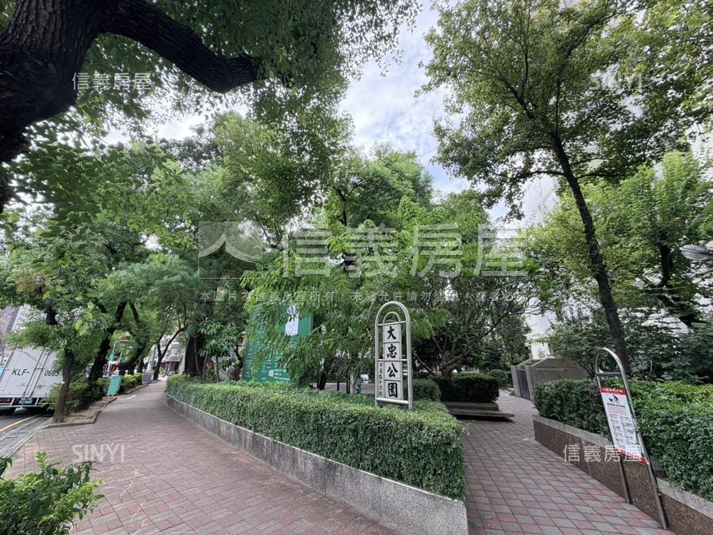 河畔景觀公園旁四房平車房屋室內格局與周邊環境