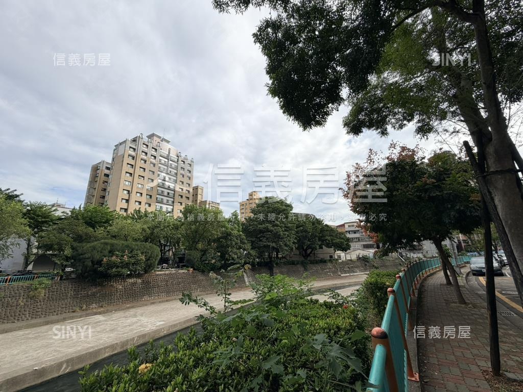 河畔景觀公園旁四房平車房屋室內格局與周邊環境