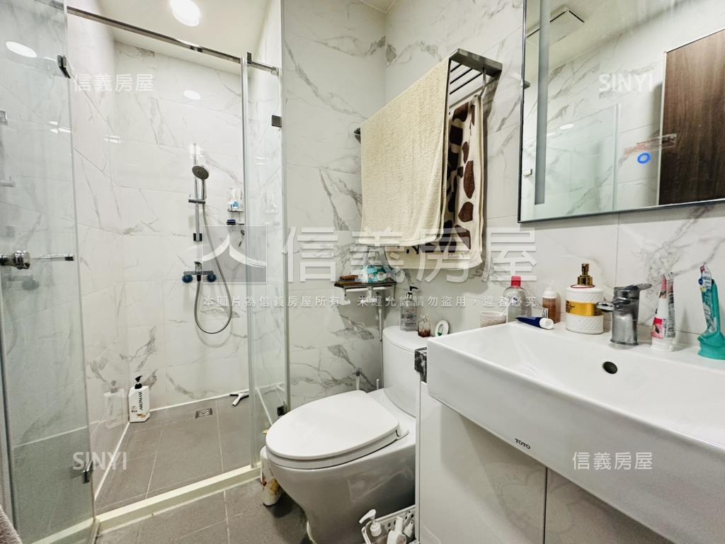 福容佳麗寶裝潢美三房車位房屋室內格局與周邊環境