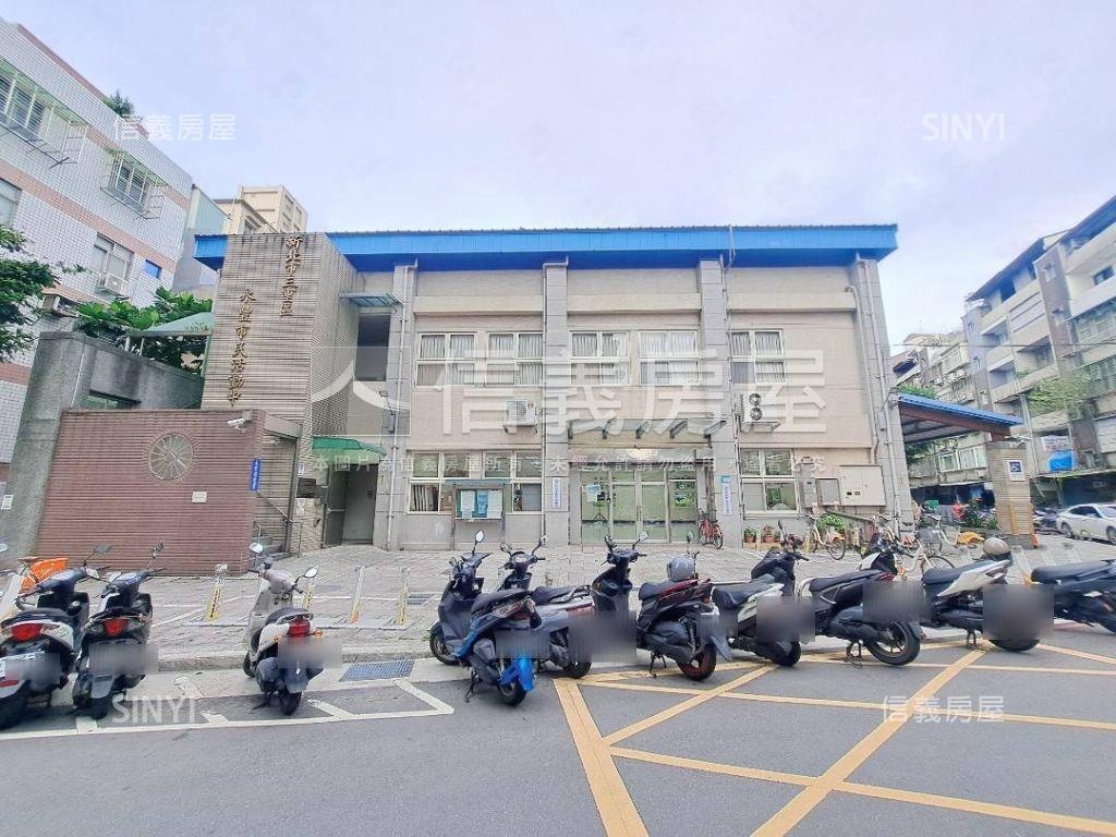 永福前後陽台方正稀有美寓房屋室內格局與周邊環境