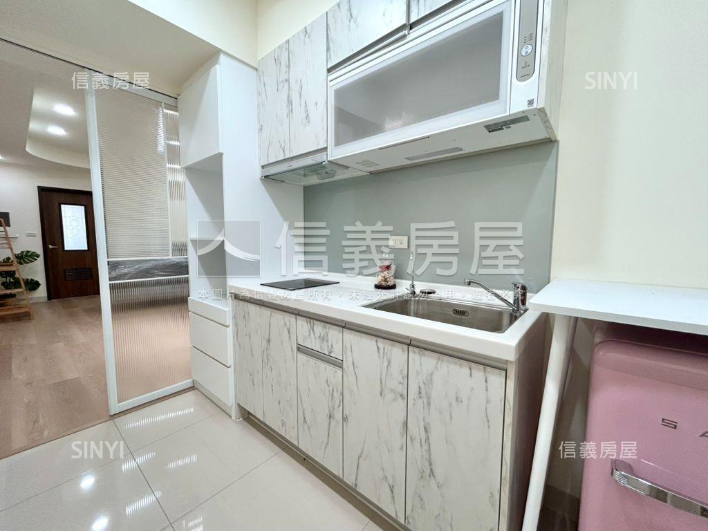 精裝｜亞灣置產美宅車位房屋室內格局與周邊環境