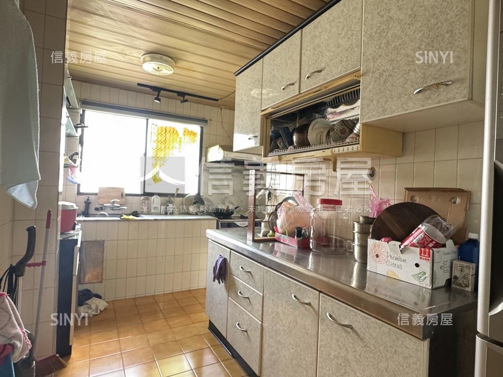 近新店區公所幽靜公寓房屋室內格局與周邊環境
