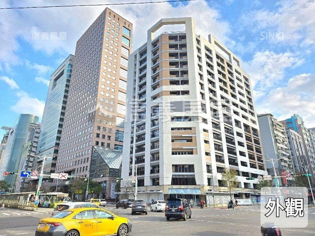 全坤１０１高樓兩房坡平車房屋室內格局與周邊環境