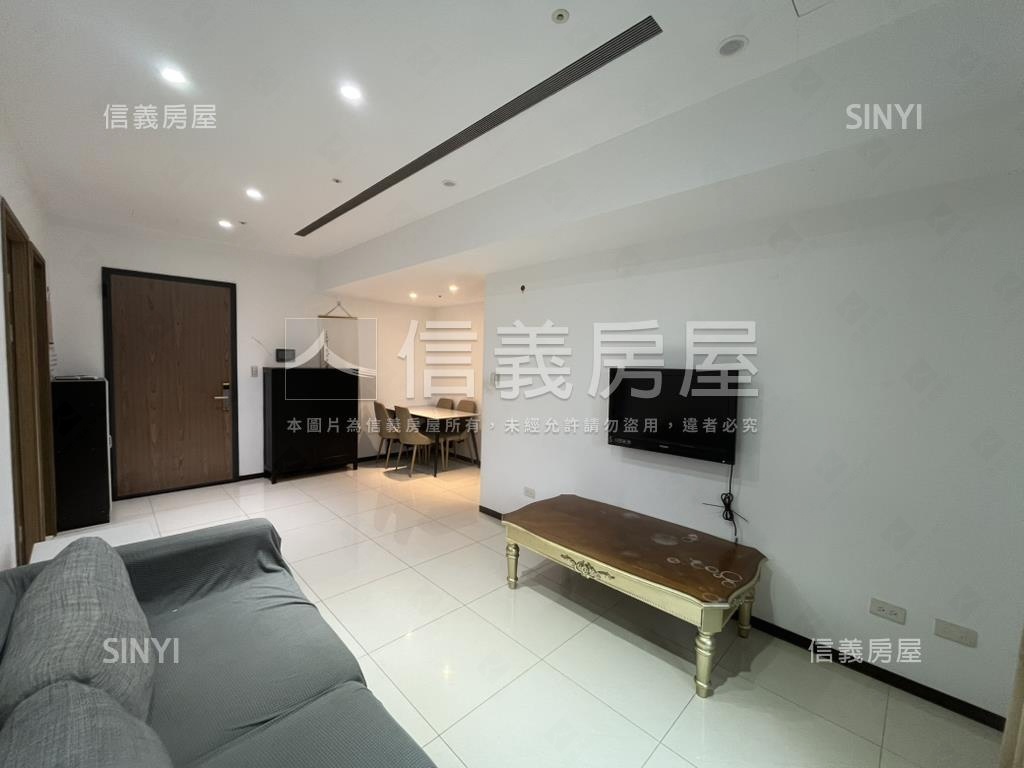 半島次高樓精美兩房房屋室內格局與周邊環境
