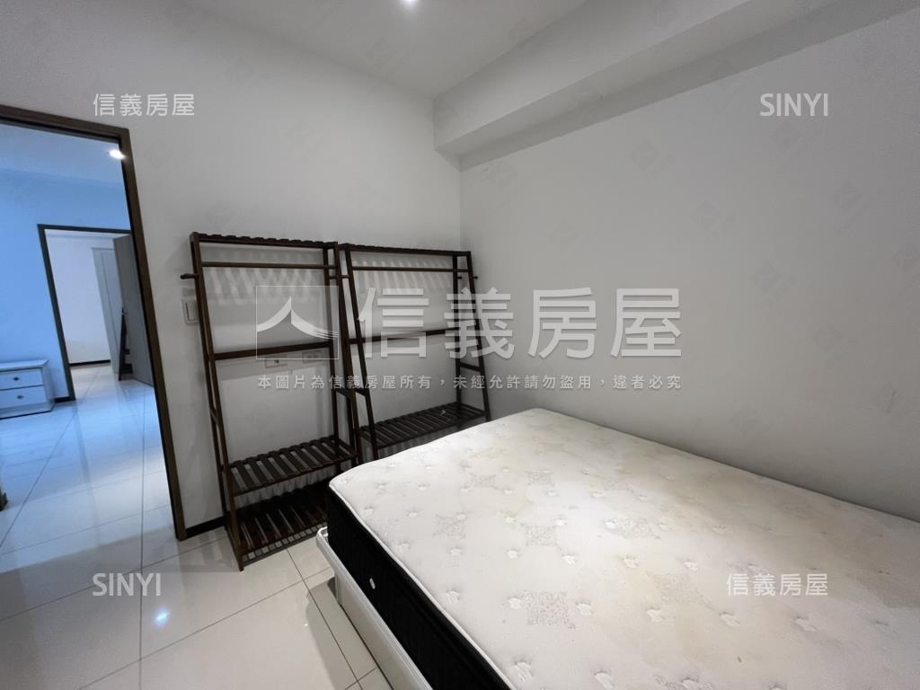 半島次高樓精美兩房房屋室內格局與周邊環境