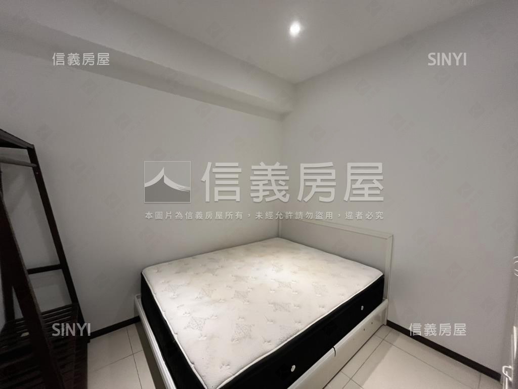 半島次高樓精美兩房房屋室內格局與周邊環境