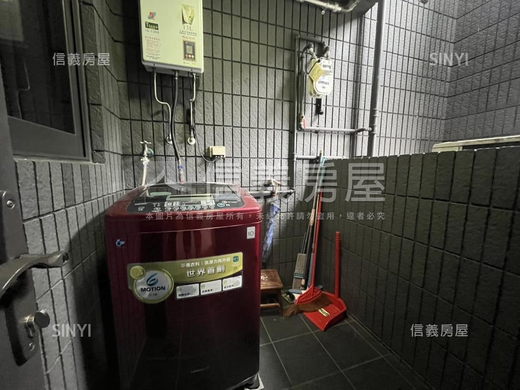 半島次高樓精美兩房房屋室內格局與周邊環境