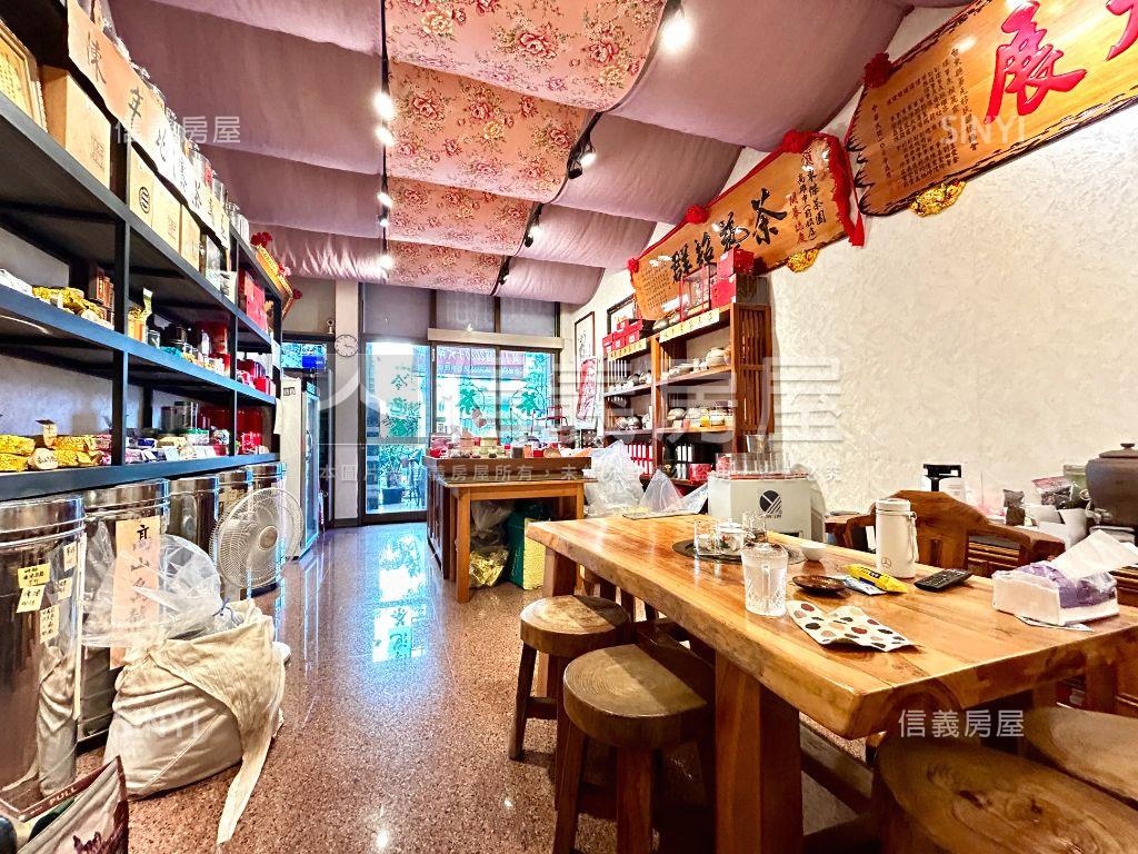 亞灣捷運旁中山首府金店面房屋室內格局與周邊環境