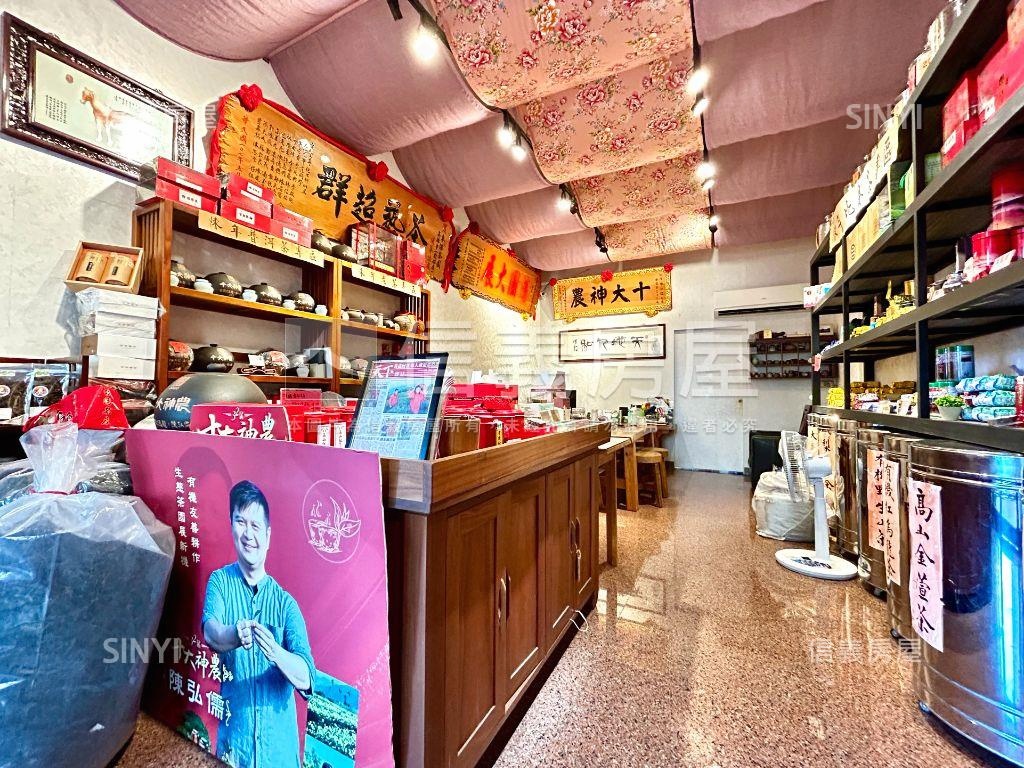 亞灣捷運旁中山首府金店面房屋室內格局與周邊環境