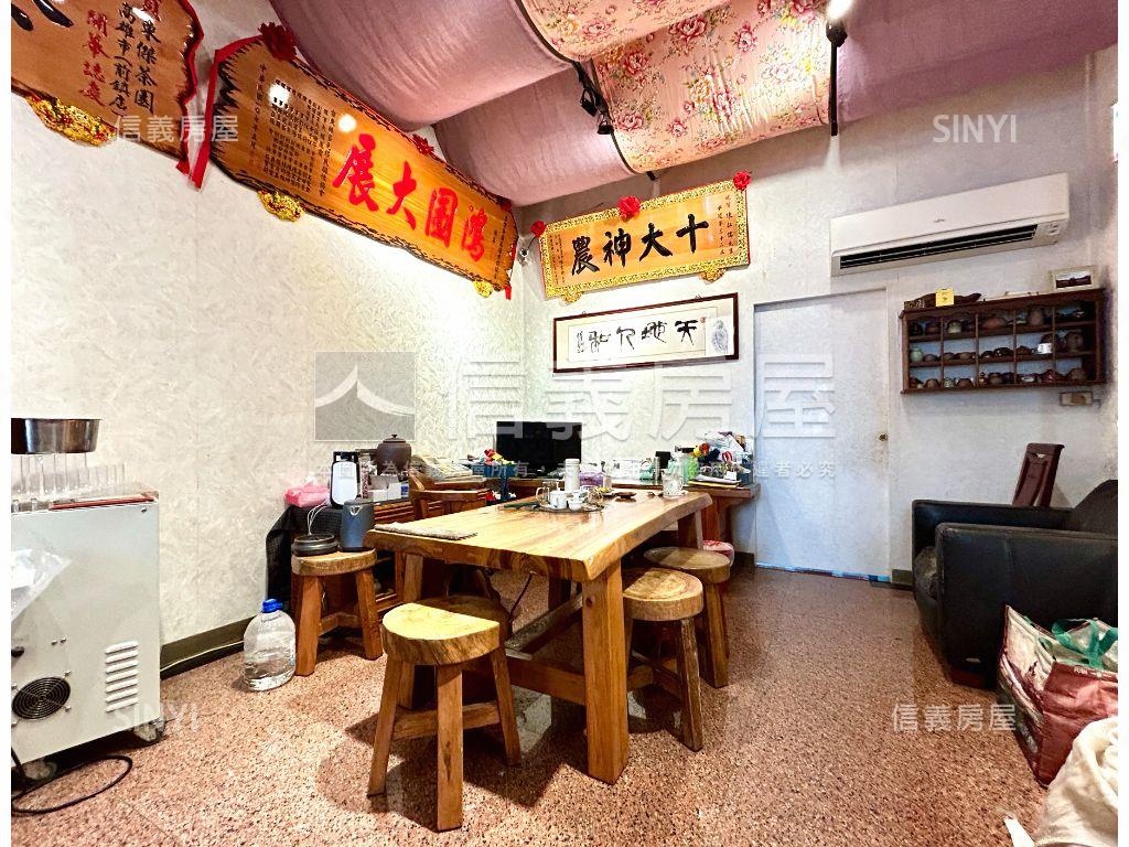 亞灣捷運旁中山首府金店面房屋室內格局與周邊環境