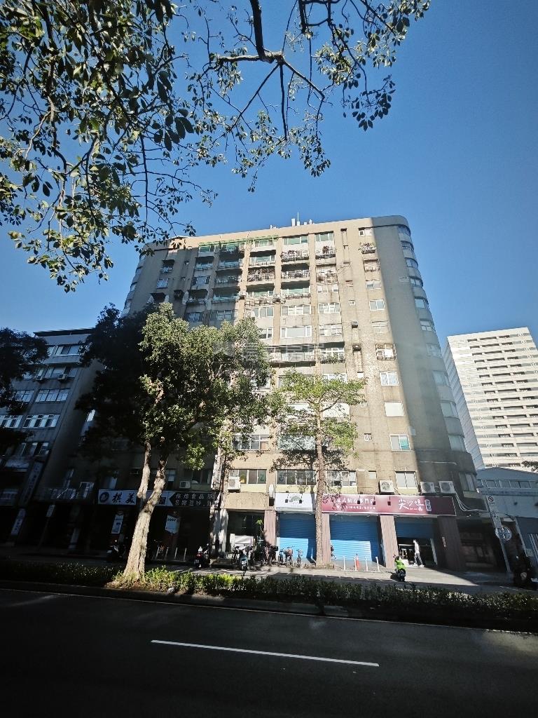 北小龍門捷運兩房房屋室內格局與周邊環境