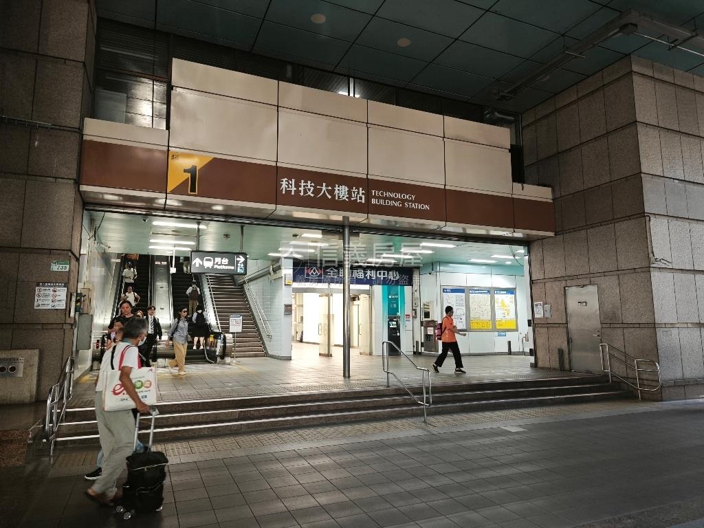 北小龍門捷運兩房房屋室內格局與周邊環境