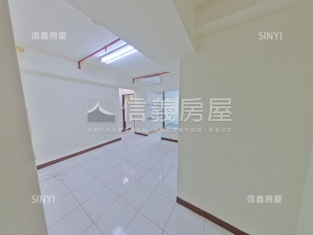 金棧高樓層兩房雙車位房屋室內格局與周邊環境