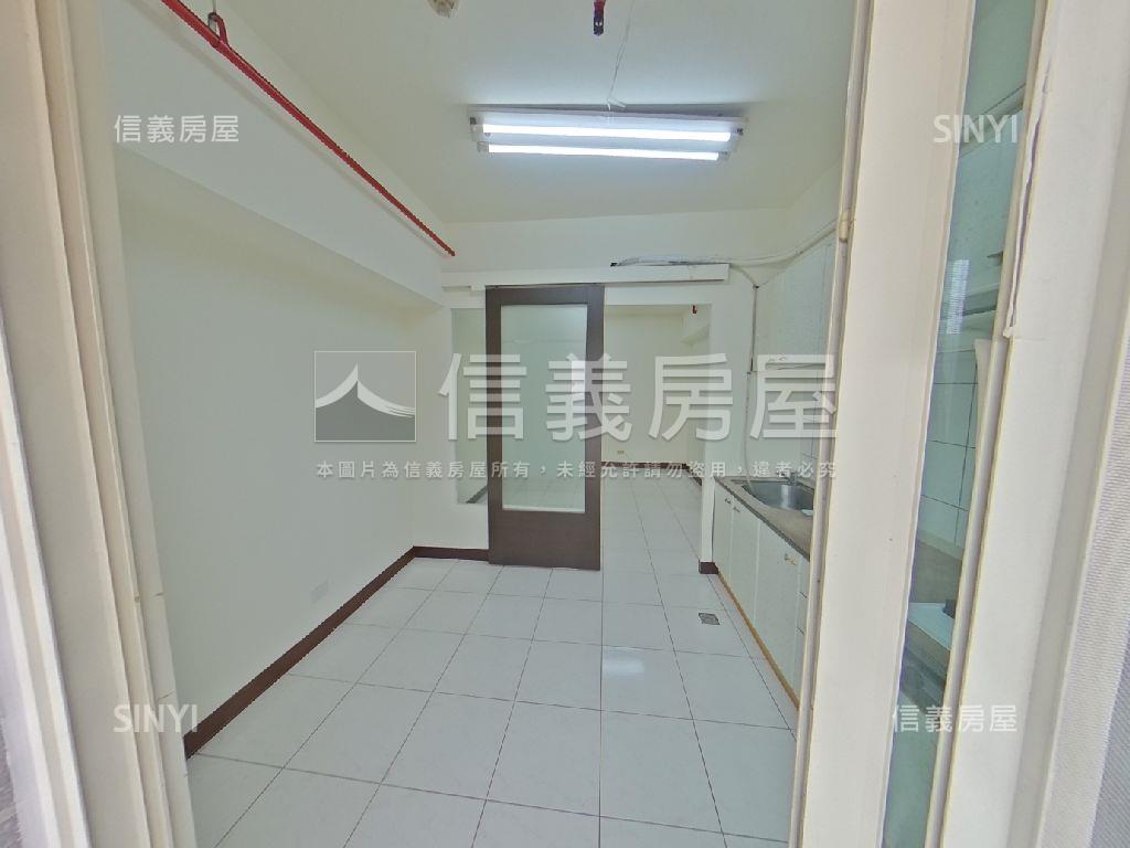 金棧高樓層兩房雙車位房屋室內格局與周邊環境