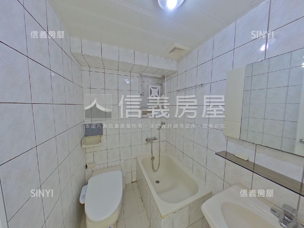 金棧高樓層兩房雙車位房屋室內格局與周邊環境