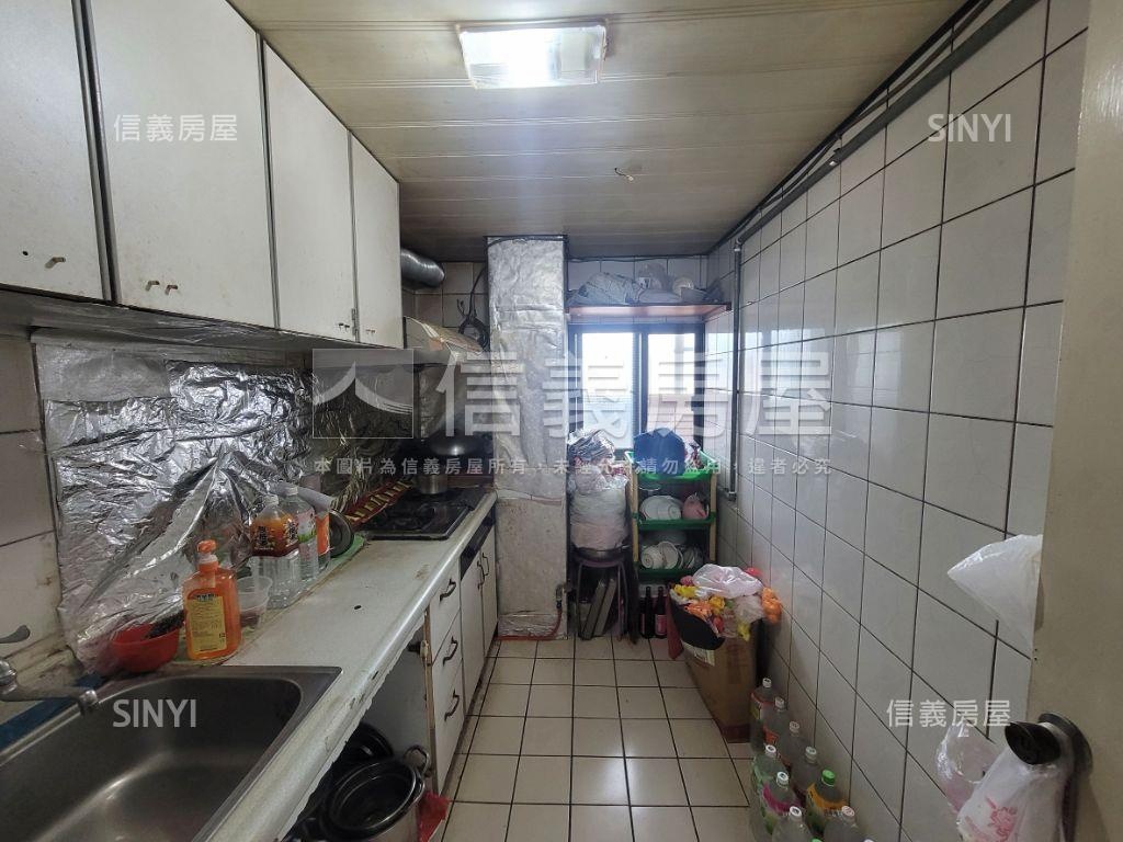 竹和大學城三房房屋室內格局與周邊環境