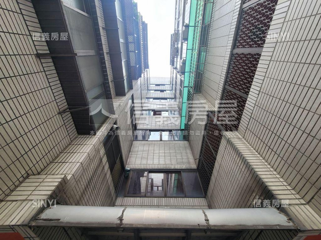 竹和大學城三房房屋室內格局與周邊環境
