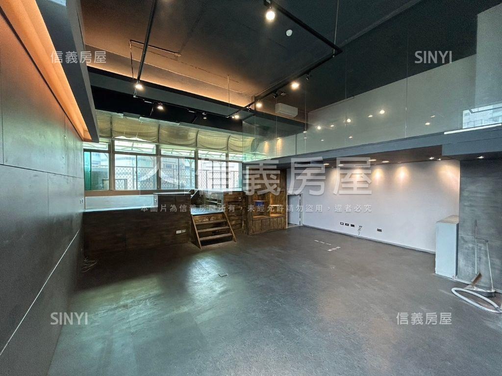高樓美景挑高辦公房屋室內格局與周邊環境