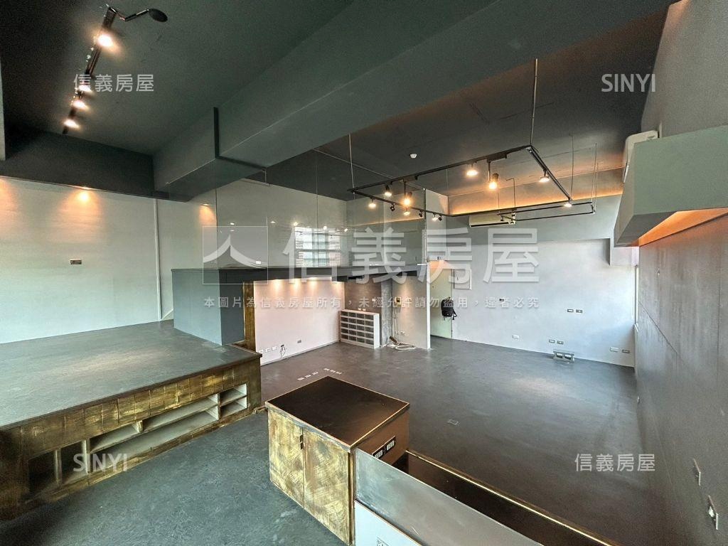 高樓美景挑高辦公房屋室內格局與周邊環境