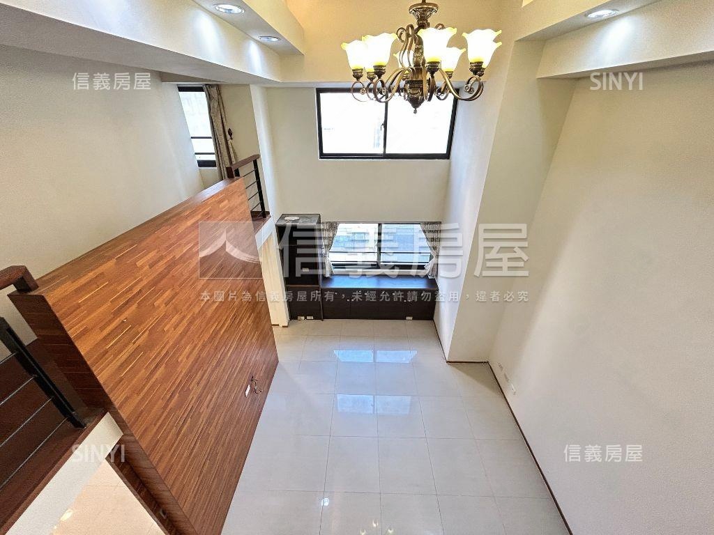 鄉林凱撒挑高宅附Ｂ１平車房屋室內格局與周邊環境