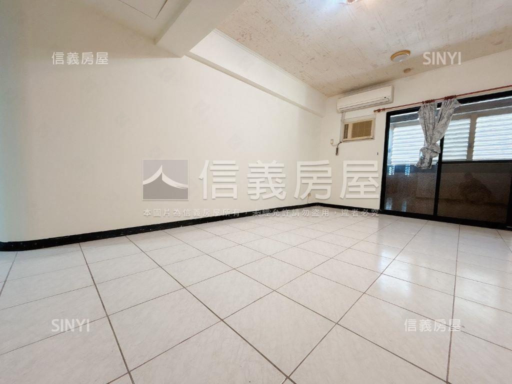 近捷運國泰大面寬金店面房屋室內格局與周邊環境