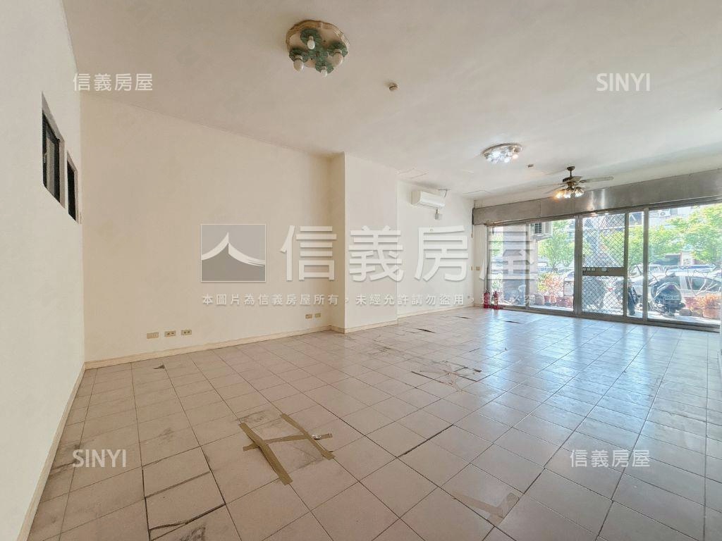 近捷運國泰大面寬金店面房屋室內格局與周邊環境