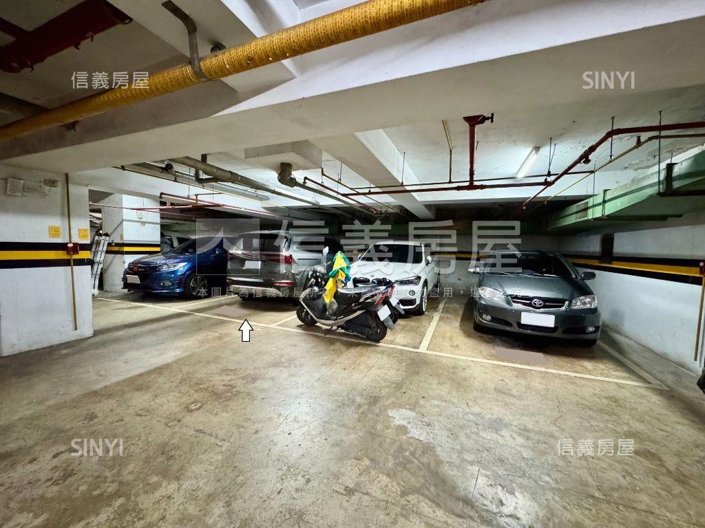 寶山商圈熱鬧三房車位房屋室內格局與周邊環境