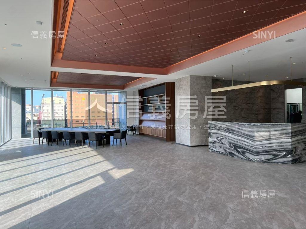 中悦寰宇一號頂辦公園邊間房屋室內格局與周邊環境