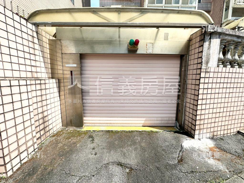 雲和月景觀電梯兩房車房屋室內格局與周邊環境