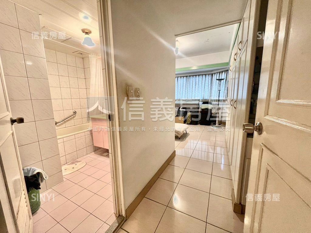 三民路電梯大四房房屋室內格局與周邊環境