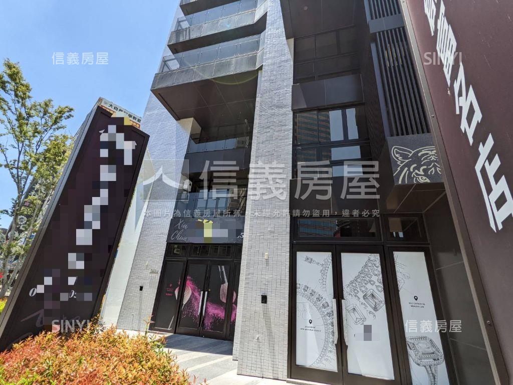 捷運藍線旁角間大面寬店面房屋室內格局與周邊環境