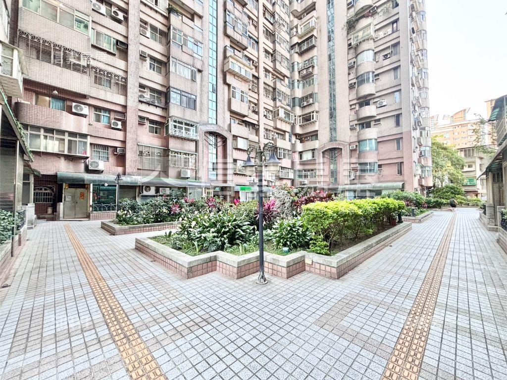 神話挑高三房美屋房屋室內格局與周邊環境
