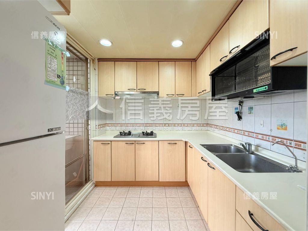 【敦南逸品】電梯管理美宅房屋室內格局與周邊環境