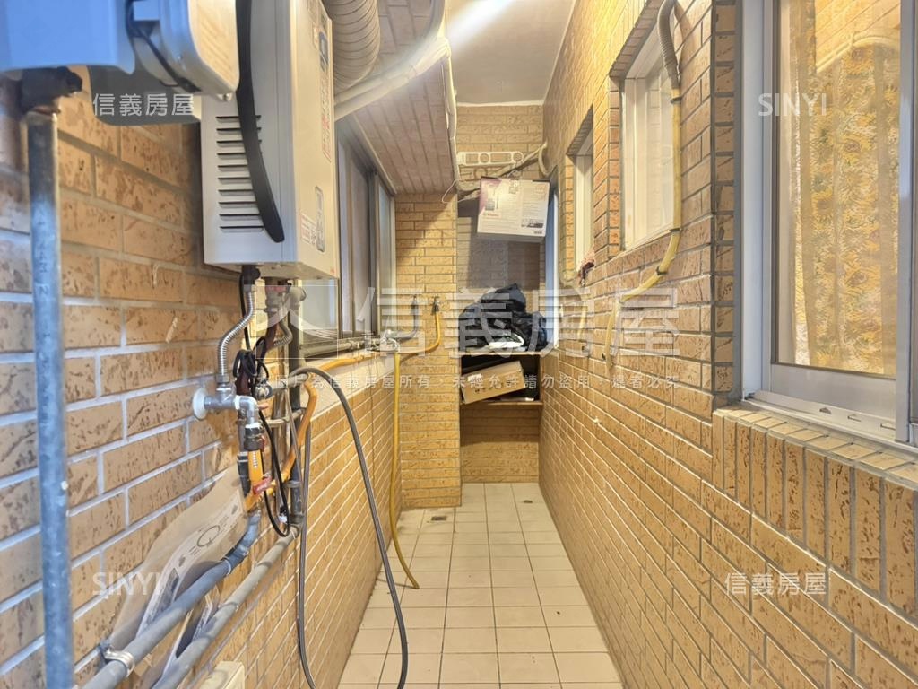 福山公園採光三房車位房屋室內格局與周邊環境