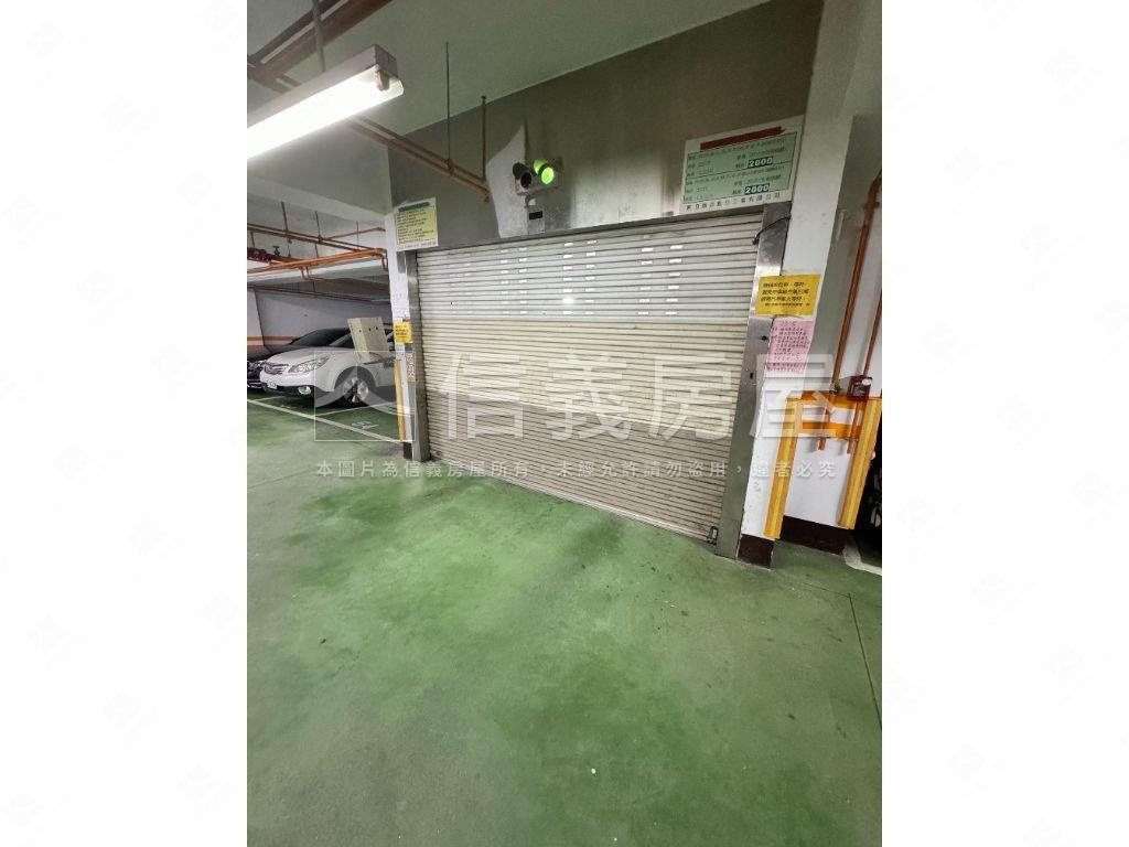 龍江首御車位１房屋室內格局與周邊環境