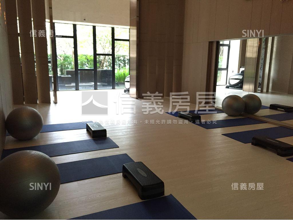 美術館雙城匯高樓三房平車房屋室內格局與周邊環境