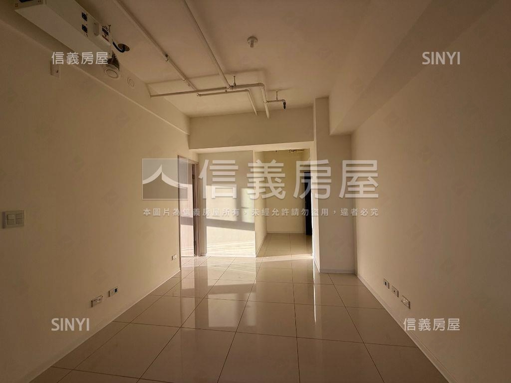 七期朝南非凡視野平車房屋室內格局與周邊環境